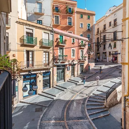 En Plaza Sedassos Centro Historico Tarragona